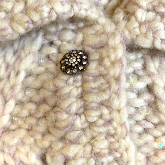 Beautiful hand knit sweater by Dollie - Picture 3 of 9
